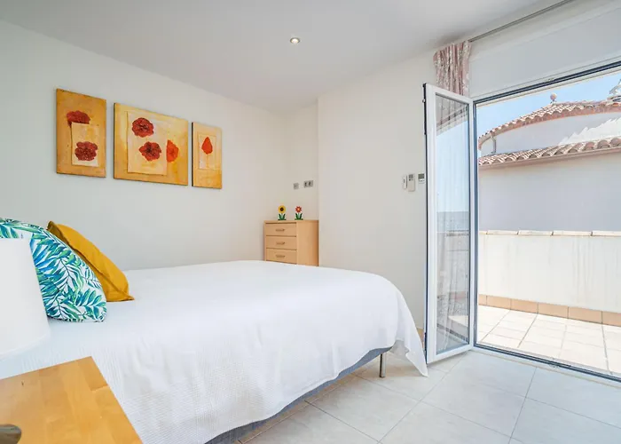 2024 Ebre 36b By Homeselectspain Villa Empuriabrava
