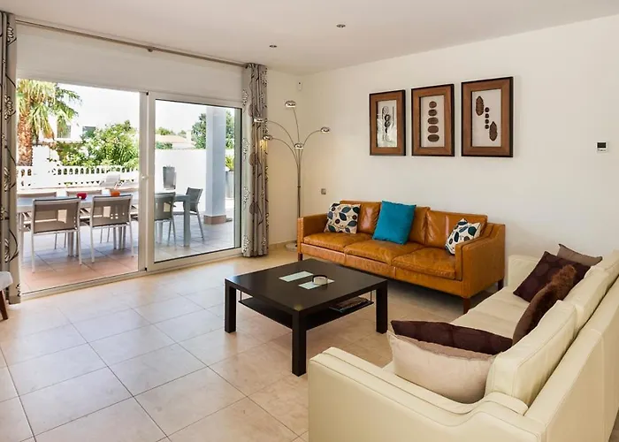 2024 Ebre 36b By Homeselectspain Villa *