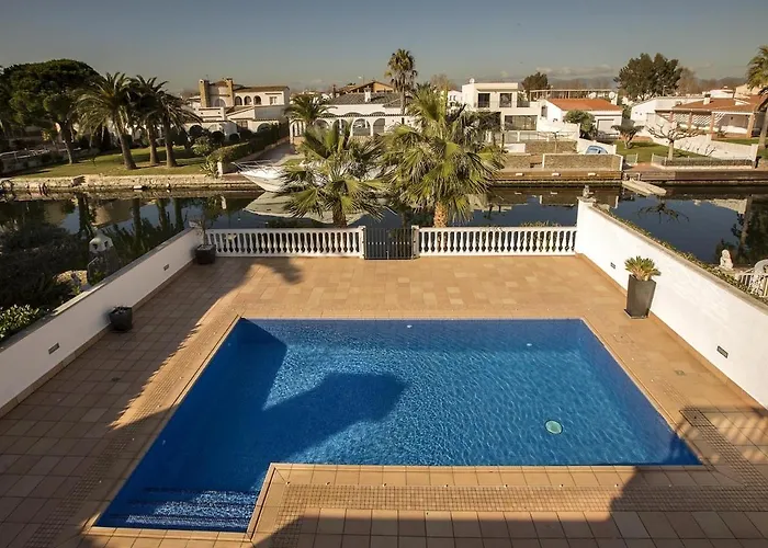 Villa 2024 Ebre 36b By Homeselectspain *