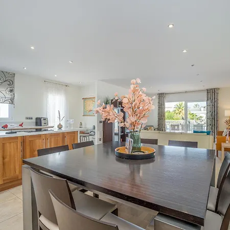 2024 Ebre 36b By Homeselectspain Villa *